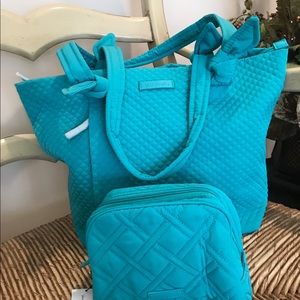 😎😎Vera Bradley Hadley East West Tote😎😎